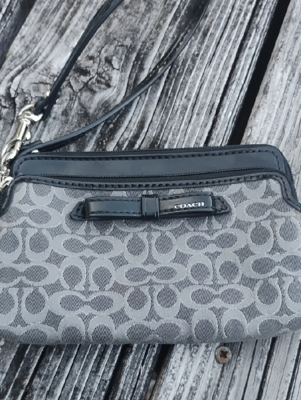 Coach Poppy Signature C Double Zip Wristlet W/ Black Signature Ribbon - Picture 2 of 6